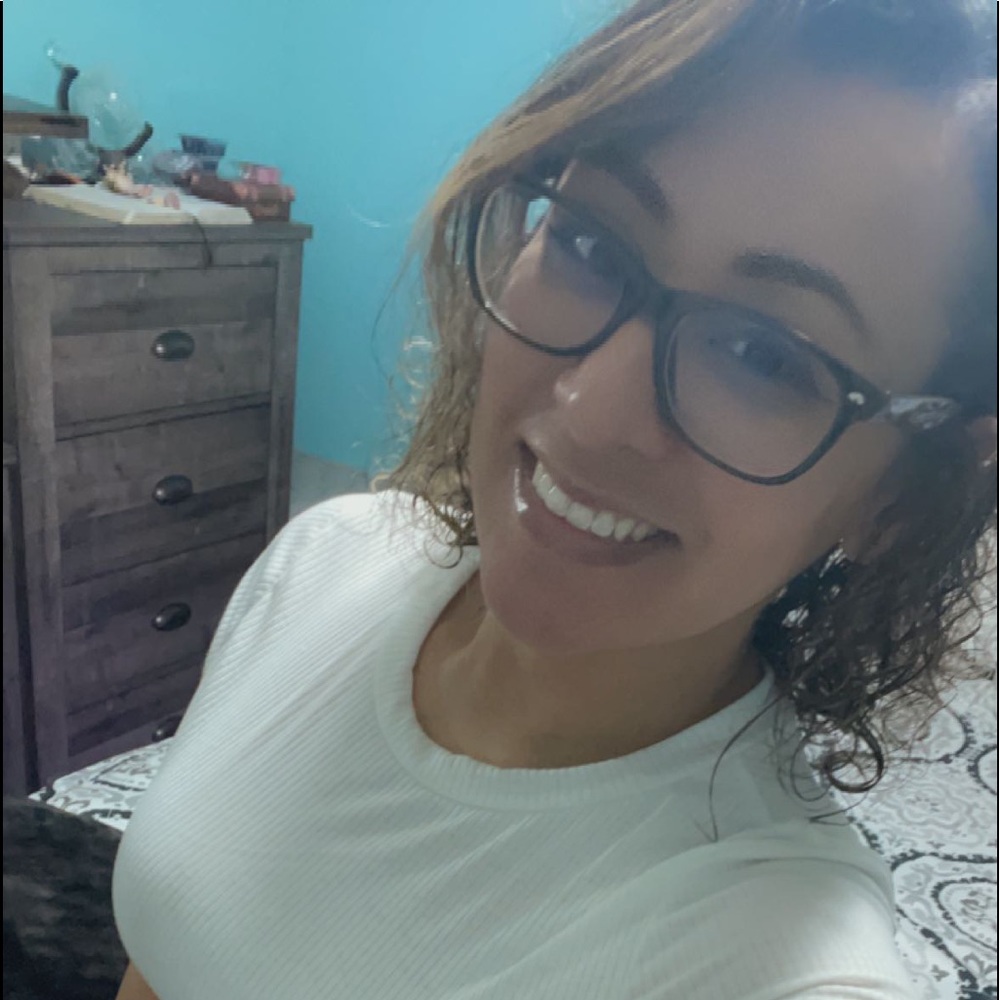 Meet your Posher, Mita